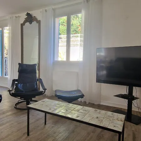 Grand Dans Maison-proche Centre Collioure-terrasse-jardin * Collioure